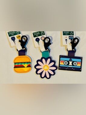 Aldi Gear Quarter Holder Keychain Bundle Coin Keeper 2026 Limited Release NEW